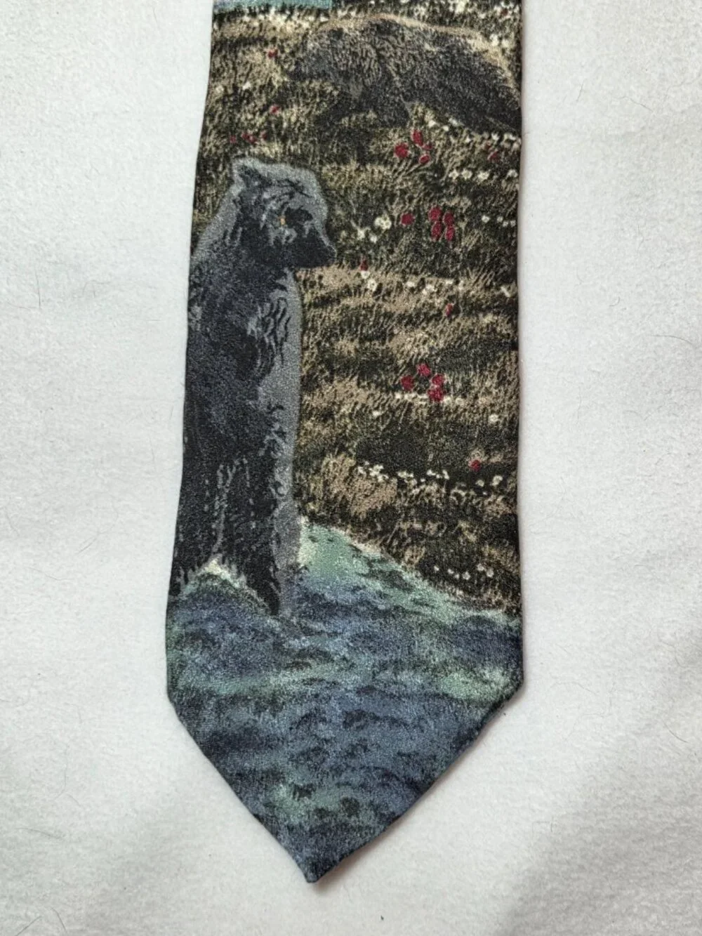 ENDANGERED SPECIES Silk Tie Grizzley Bear Wildlife Nature Outdoor Necktie USA